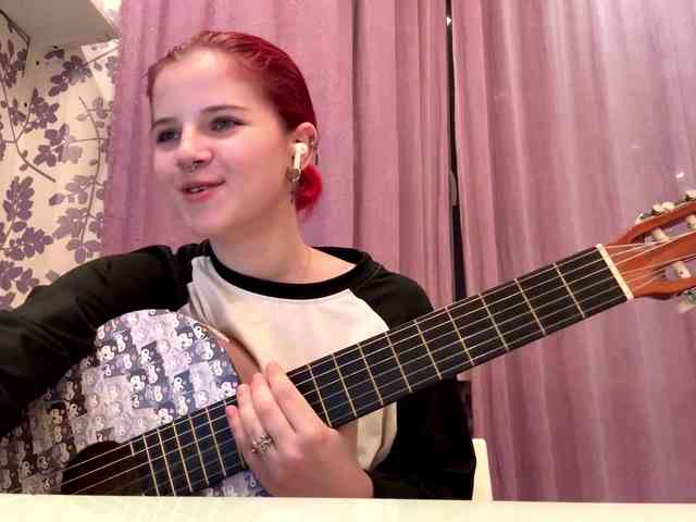 ClaudieOsbeck webcam