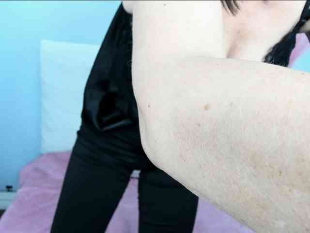 CelineQueenX webcam