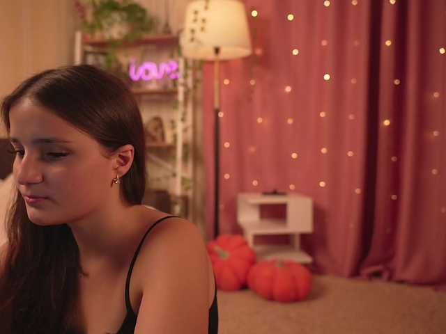 CharmJessi live cam preview