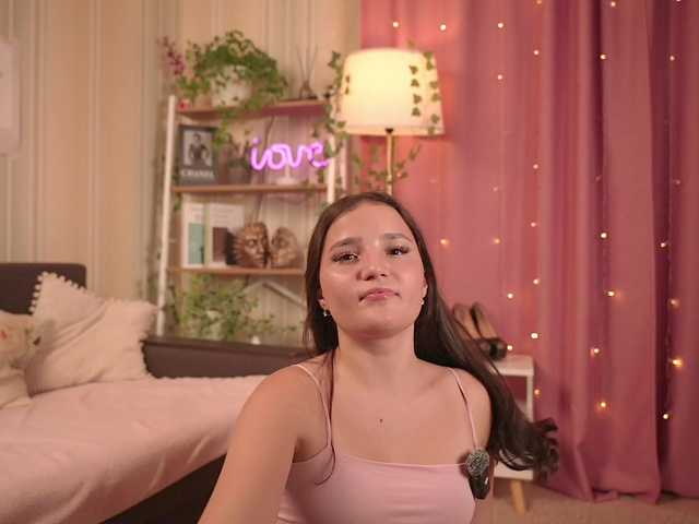 CharmJessi live cam on BongaCams