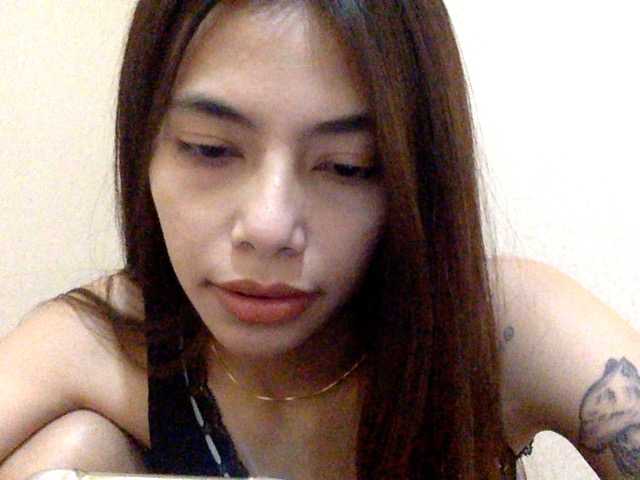 Flowgirll live cam on BongaCams