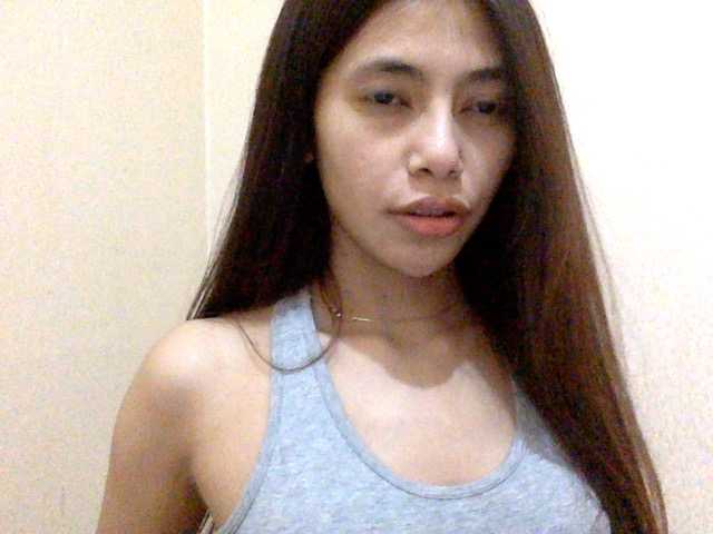 Flowgirll live cam on BongaCams