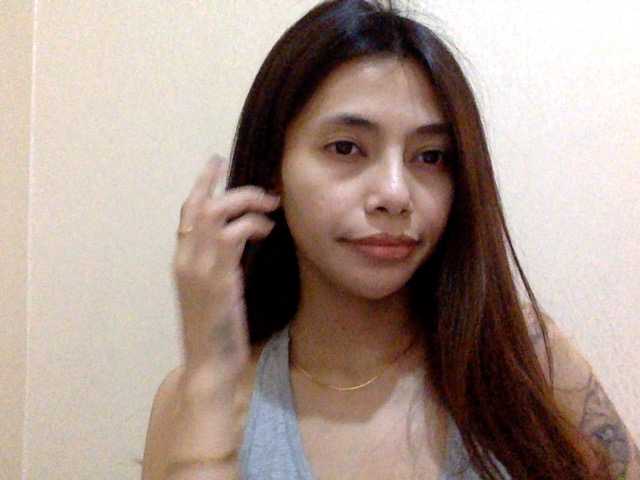 Flowgirll live cam on BongaCams