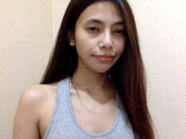 Flowgirll live cam on BongaCams