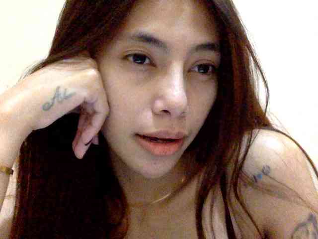 Model: Flowgirll