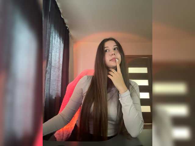 ViolettaBloom live cam on BongaCams