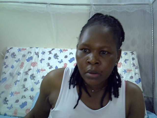 Queen3slim live cam on BongaCams