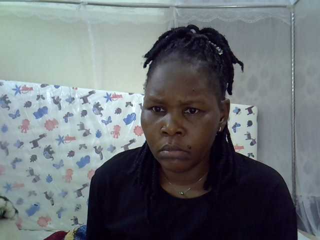 Queen3slim live cam on BongaCams