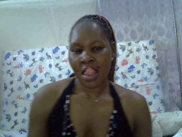 Queen3slim live cam on BongaCams