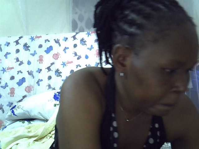 Queen3slim live cam on BongaCams