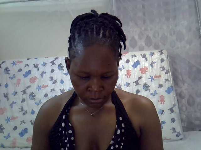 Queen3slim live cam on BongaCams