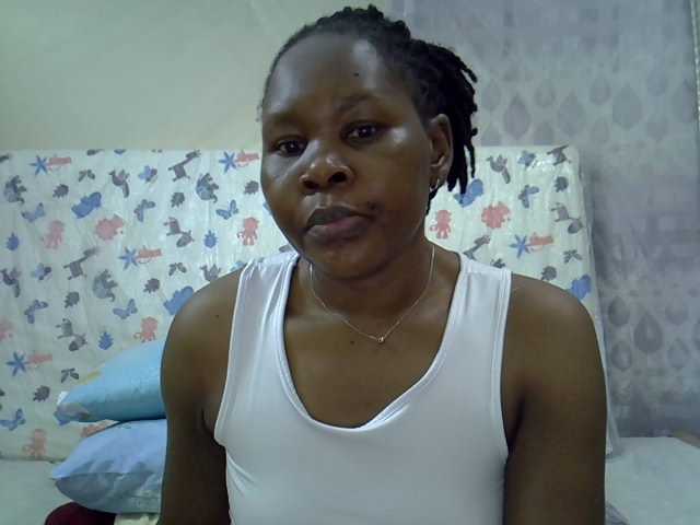 Queen3slim live cam on BongaCams