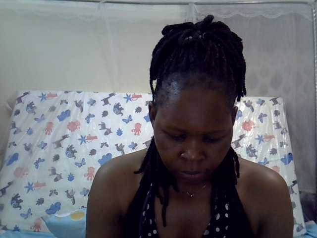 Queen3slim live cam on BongaCams
