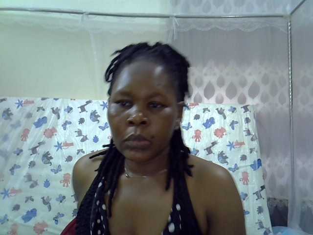 Queen3slim live cam on BongaCams