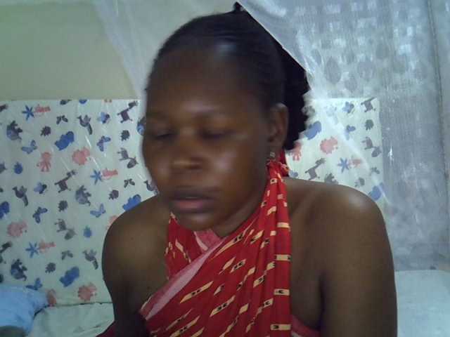 Queen3slim live cam on BongaCams