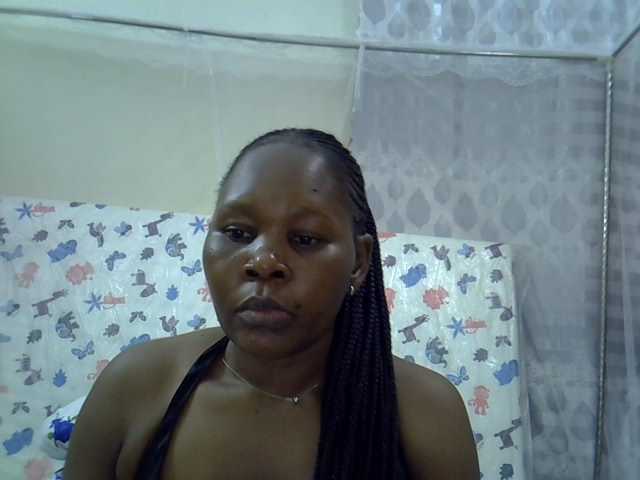 Queen3slim live cam on BongaCams