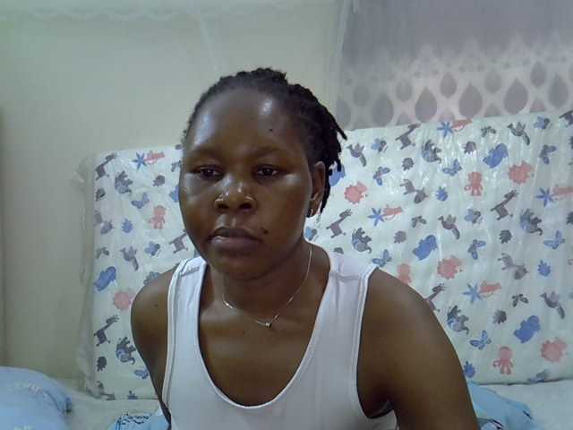 Queen3slim live cam on BongaCams