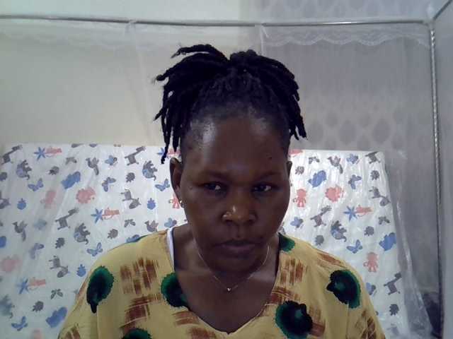 Queen3slim live cam on BongaCams