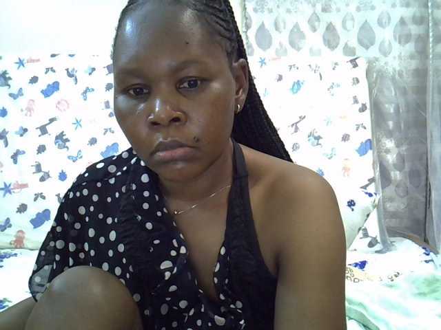 Queen3slim live cam on BongaCams