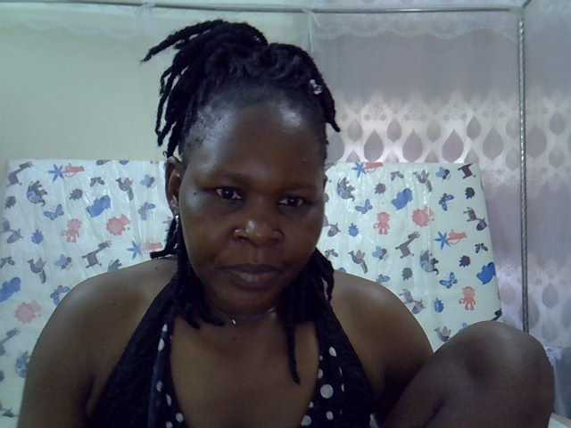 Queen3slim live cam on BongaCams