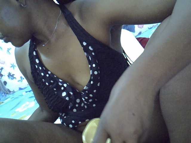 Queen3slim live cam on BongaCams