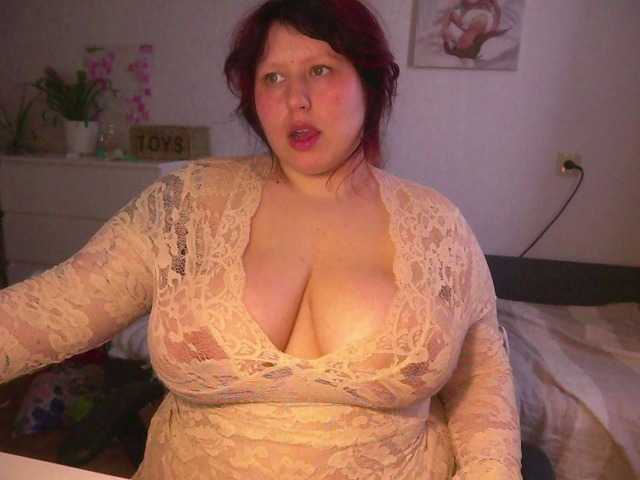 LiliyaMoonn live cam on BongaCams