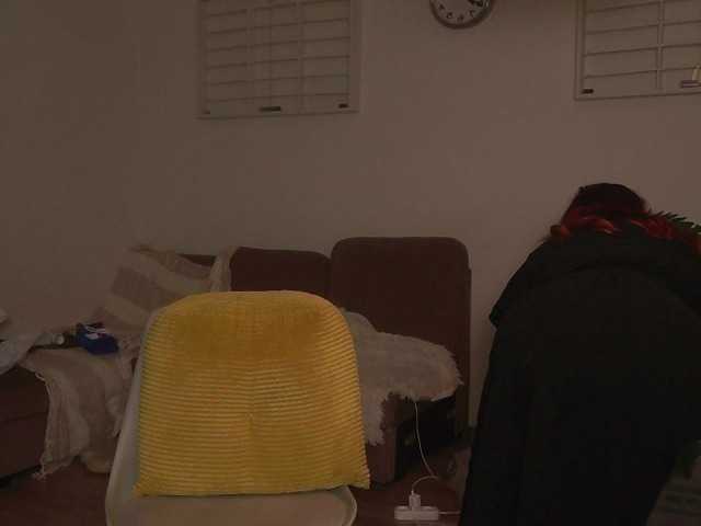 LiliyaMoonn live cam preview