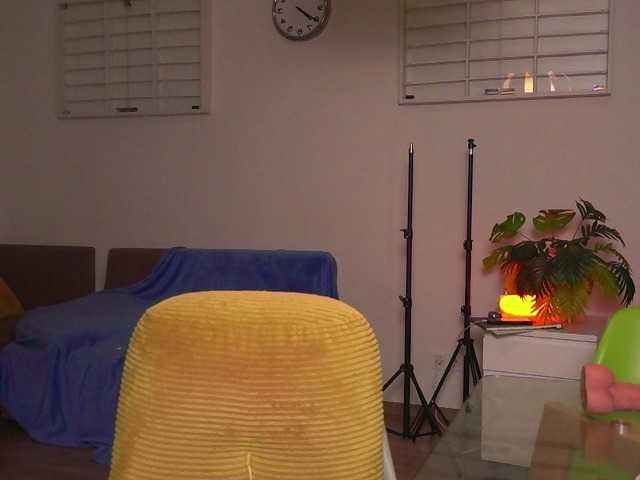 LiliyaMoonn live cam on BongaCams