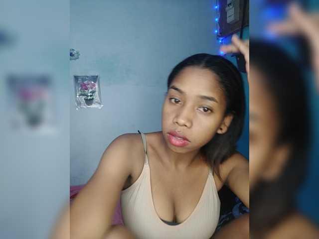 Elynah07 live cam on BongaCams