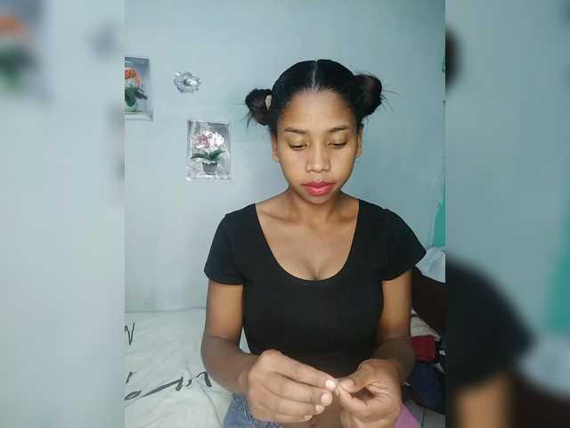 Elynah07 live cam on BongaCams