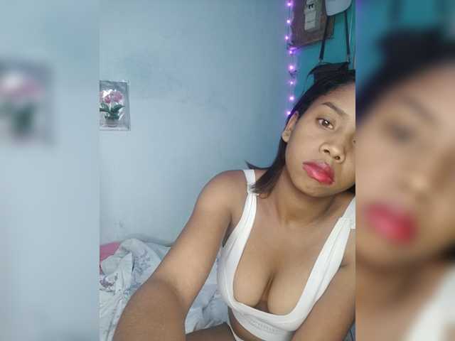 Elynah07 live cam on BongaCams