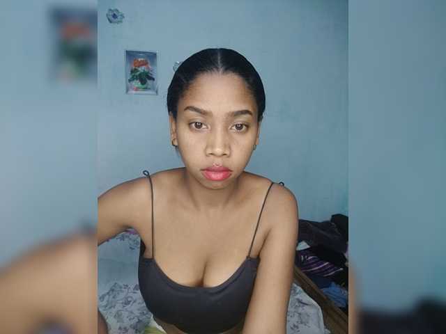 Elynah07 live cam on BongaCams