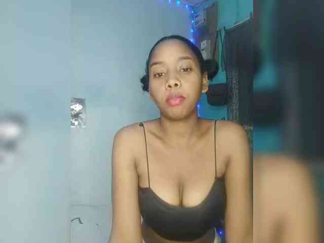Model: Elynah07