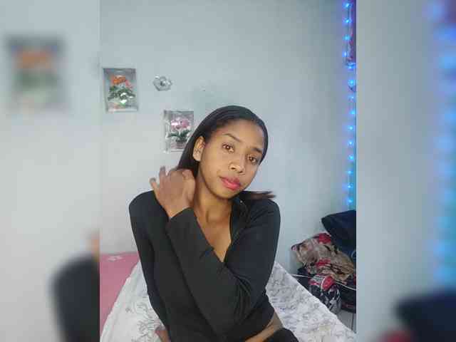 Model: Elynah07
