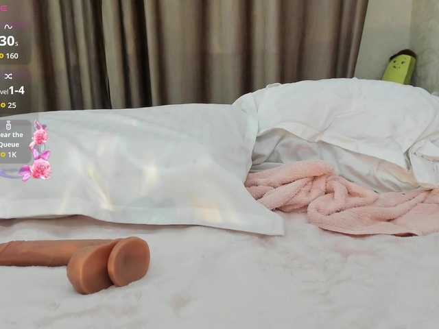 Misslovelly live cam on BongaCams