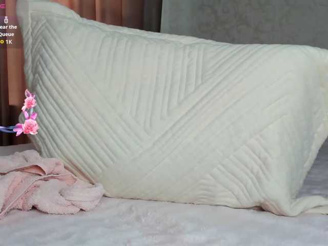 Misslovelly live cam preview