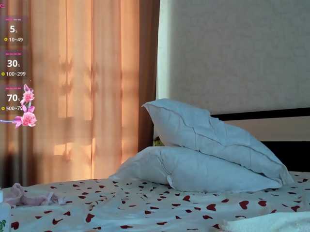 Misslovelly live cam on BongaCams