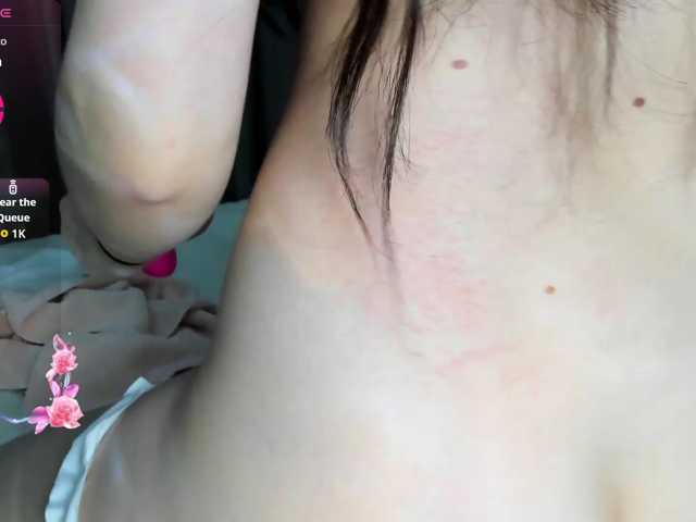 Misslovelly live cam on BongaCams