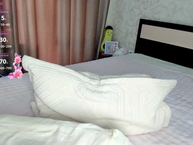 Misslovelly live cam on BongaCams