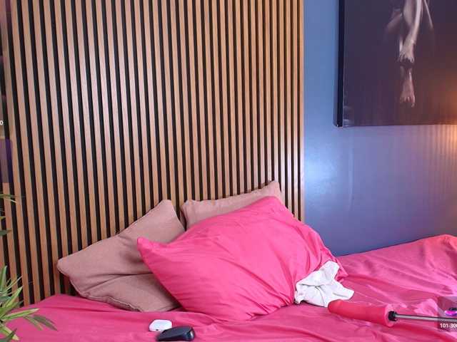 Erotic-Emma live cam on BongaCams