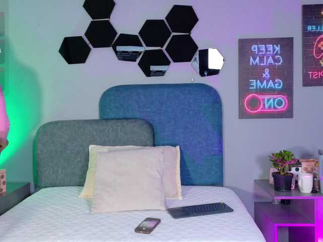 MadysonFox live cam on BongaCams