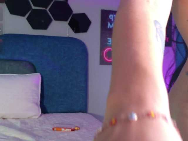 MadysonFox live cam on BongaCams