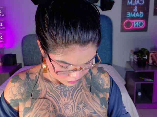 MadysonFox webcam