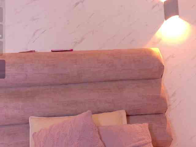 MadysonFox webcam