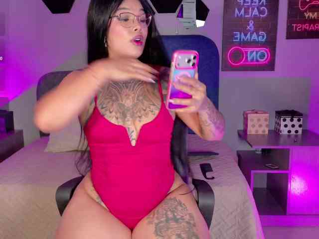 MadysonFox webcam