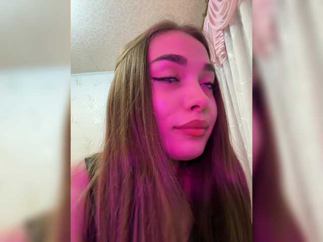 kamilik live cam on BongaCams