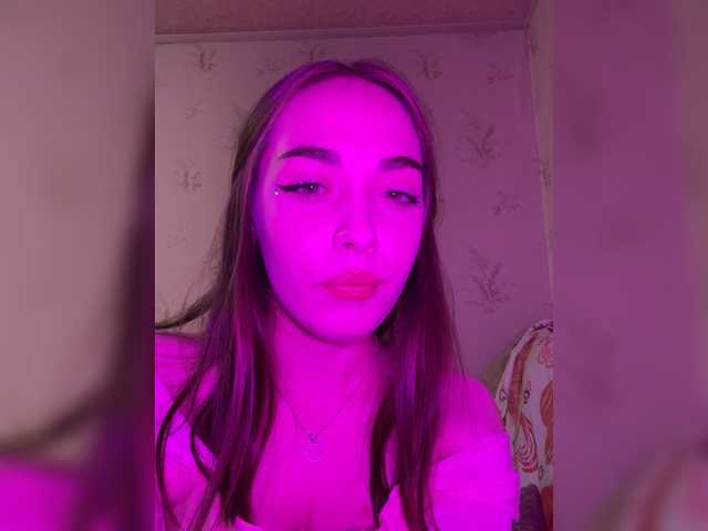 kamilik live cam on BongaCams
