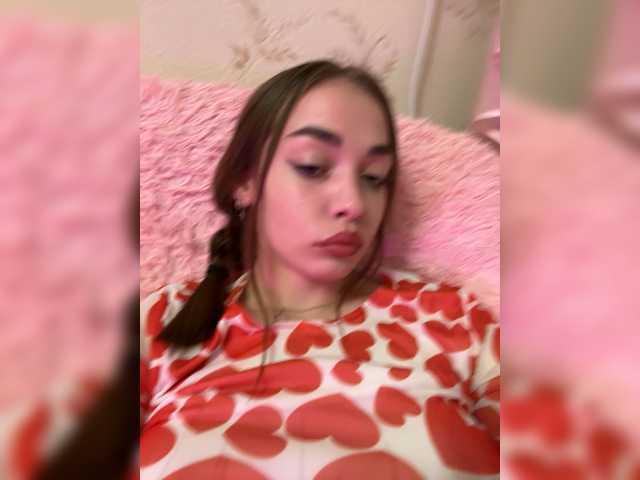 kamilik live cam on BongaCams
