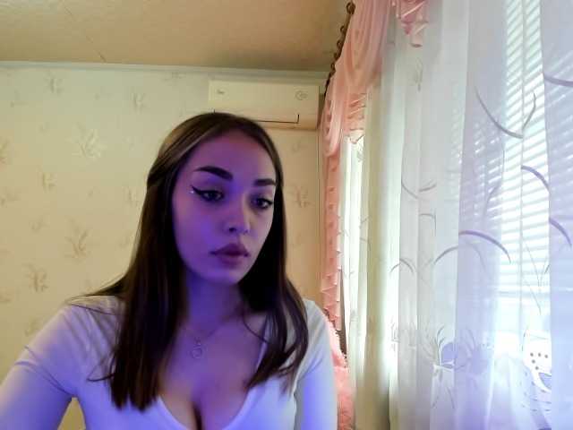kamilik live cam on BongaCams