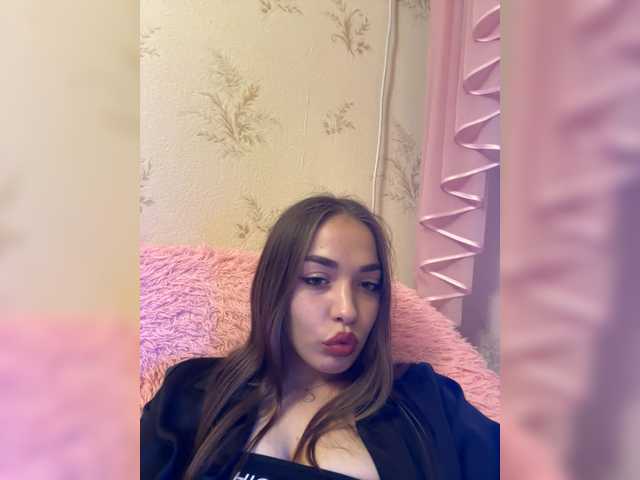 kamilik live cam on BongaCams